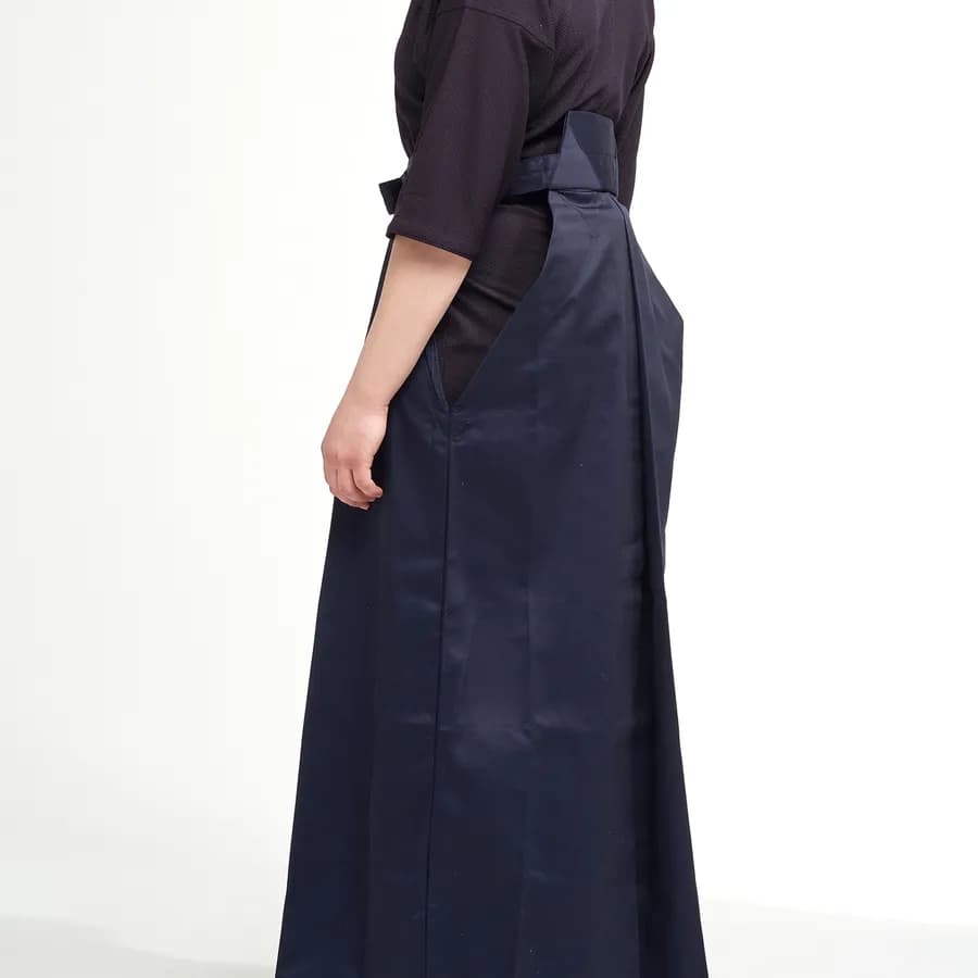 蓝色袴(Hakama)